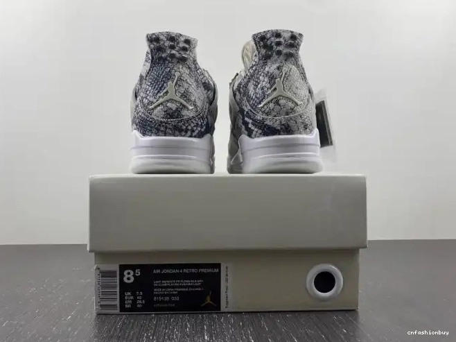 4 819139-030 Retro Snakeskin Jordan 0612